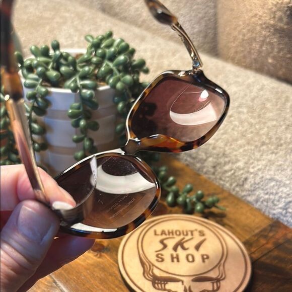 NWT Stylish tortoise shell French Connection Sunglasses - Picture 5 of 15